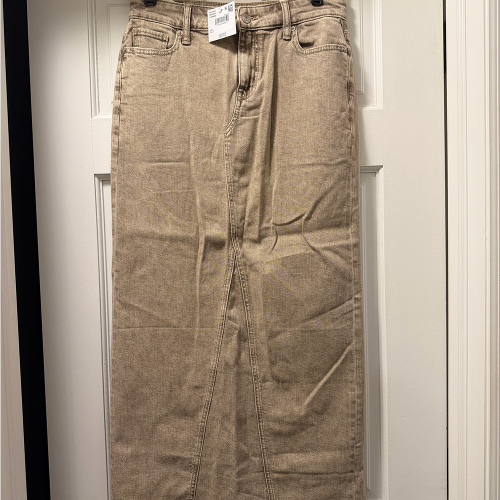 American Eagle low rise Tan Denim Maxi Skirt
